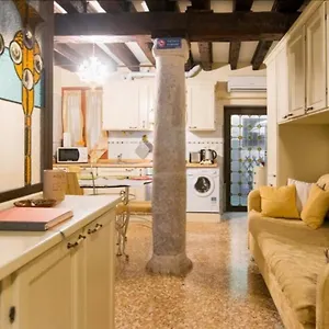  Appartamento Historical Flat In Cannaregio,